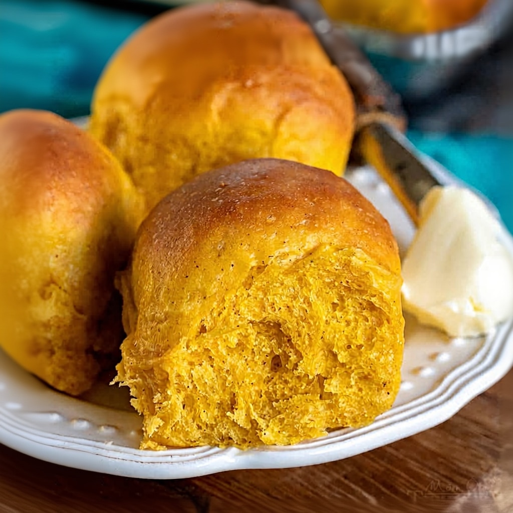 Soft & Fluffy Pumpkin Dinner Rolls Recipe