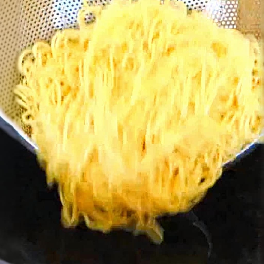 Easy 15-Minute Beef Lo Mein (Better Than Takeout!)