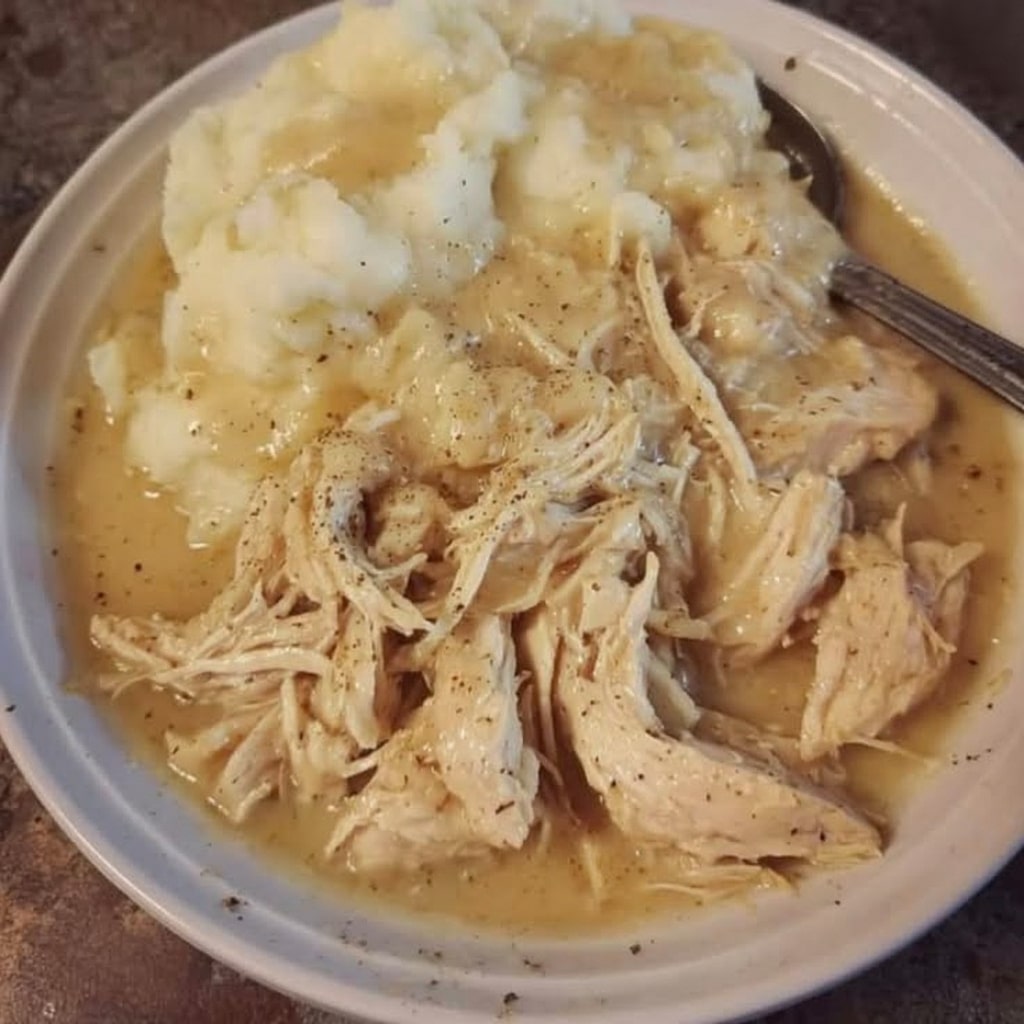 Easy Slow Cooker Chicken and Gravy