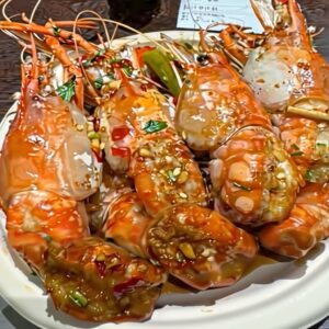 Best Garlic Butter Prawns Recipe (Ready in 15 Minutes)