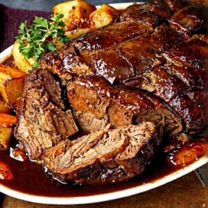 Sunday Beef Roast Recipe: Tender Braised Chuck & Potatoes 2 Sunday Beef Roast Recipe: Tender Braised Chuck & Potatoes