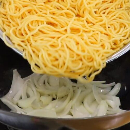 Easy Beef Lo Mein Recipe: Better Than Takeout 3 Easy Beef Lo Mein Recipe: Better Than Takeout