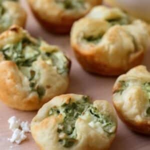 Easy Spinach Puff Pastries Recipe (Under 30 Min) 4 Easy Spinach Puff Pastries Recipe (Under 30 Min)