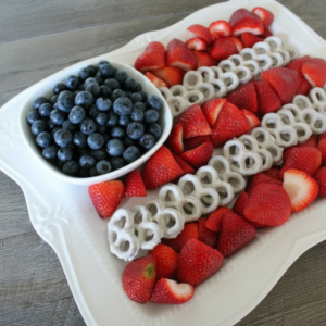 Easy 4th of July American Flag Fruit Platter Recipe
