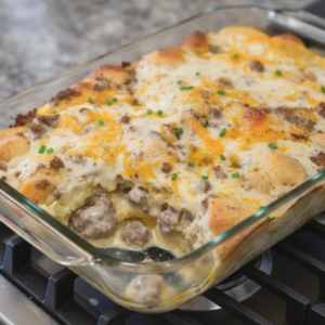 Cheesy Biscuits and Beef Gravy Casserole Recipe 4 Cheesy Biscuits and Beef Gravy Casserole Recipe