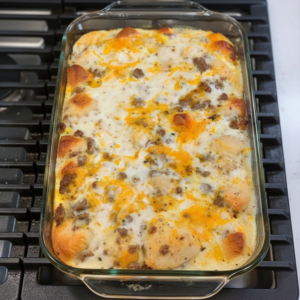 Hearty Biscuits and Beef Gravy Casserole Recipe 4 Hearty Biscuits and Beef Gravy Casserole Recipe