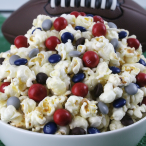 New England Patriots Popcorn: Easy Game Day Snack 4 New England Patriots Popcorn: Easy Game Day Snack