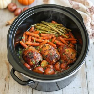 Easy Slow Cooker Honey Garlic Chicken and Vegetables 4 Easy Slow Cooker Honey Garlic Chicken and Vegetables
