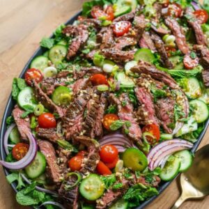 Zesty Thai Beef Salad Recipe with Ginger Sriracha Dressing 4 thai beef salad featured 1782311088772