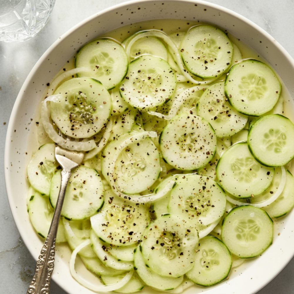 Easy Cucumber Salad Recipe with Sweet Onions & Vinegar 1 vinegar cucumber salad featured 1785673410138